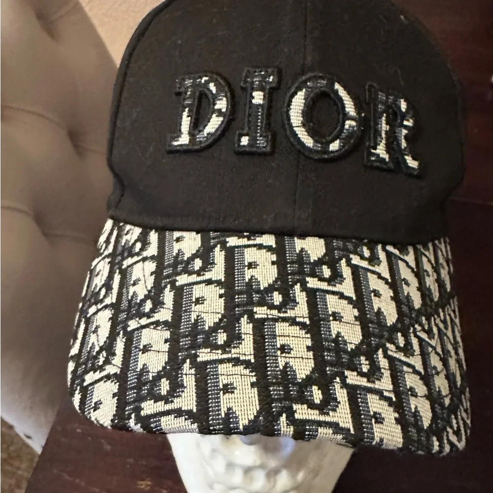 Dior Black and White logo embroidered baseball  Cap - Picture 2 of 5